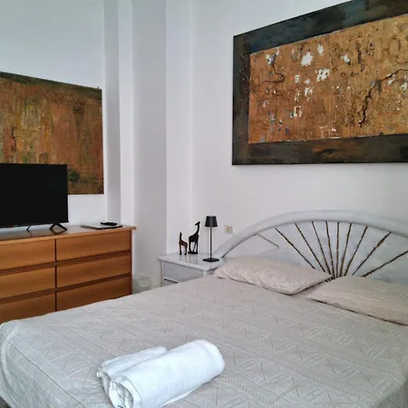 Art House ゲストハウス コモ