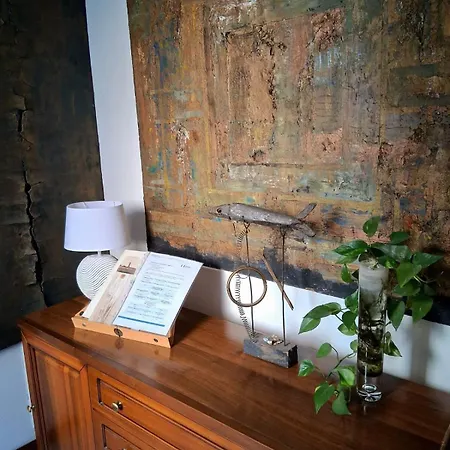 Art House Guest house *